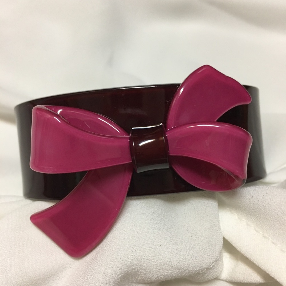Lucite cuff with bow